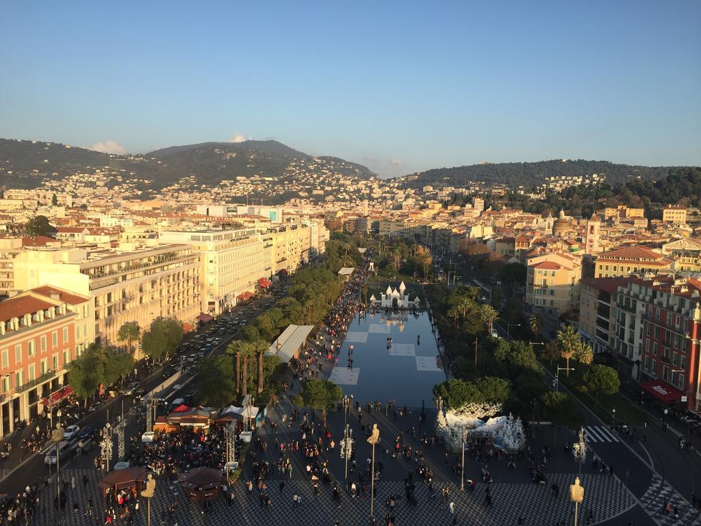 2 Bedrooms Appartement In Central Location On The Famous Place Massena ニース エクステリア 写真