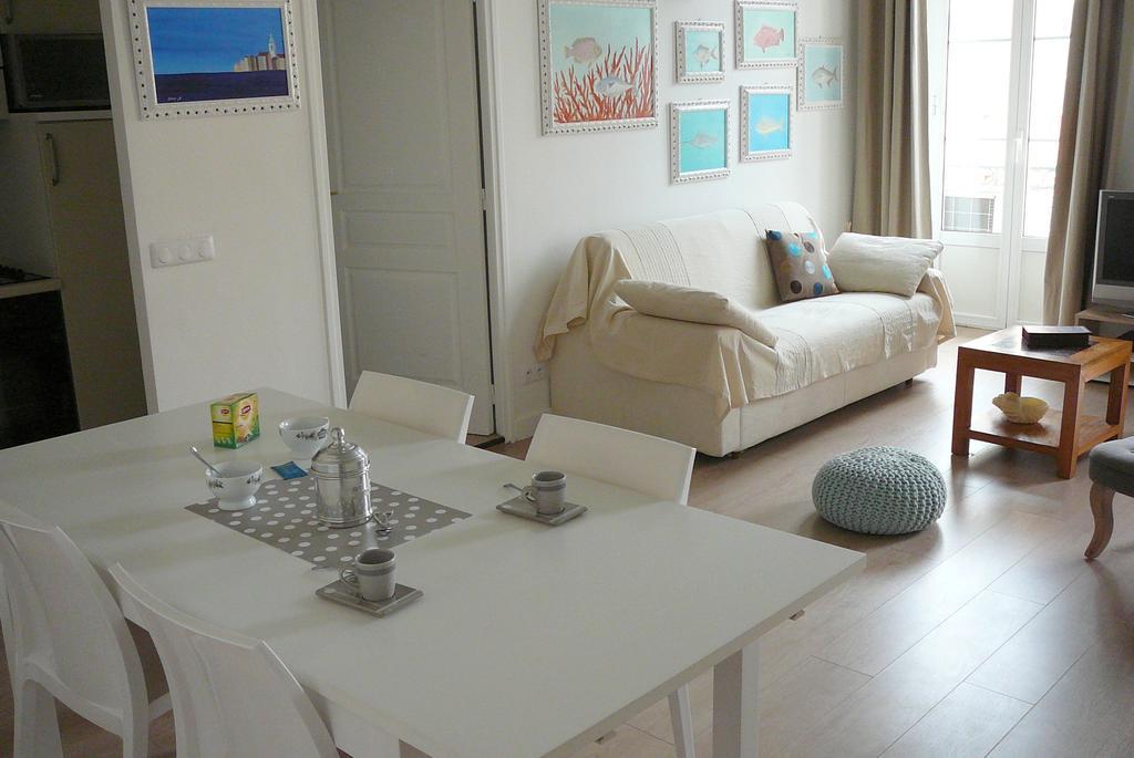 2 Bedrooms Appartement In Central Location On The Famous Place Massena ニース エクステリア 写真