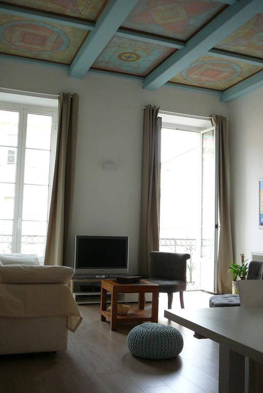 2 Bedrooms Appartement In Central Location On The Famous Place Massena ニース エクステリア 写真