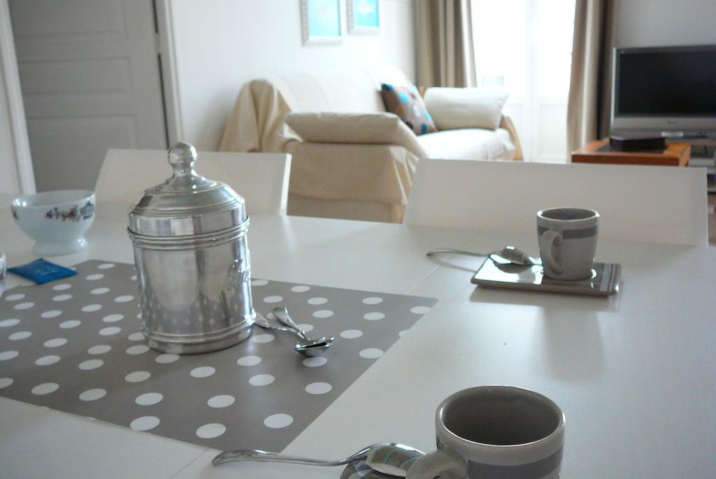 2 Bedrooms Appartement In Central Location On The Famous Place Massena ニース エクステリア 写真
